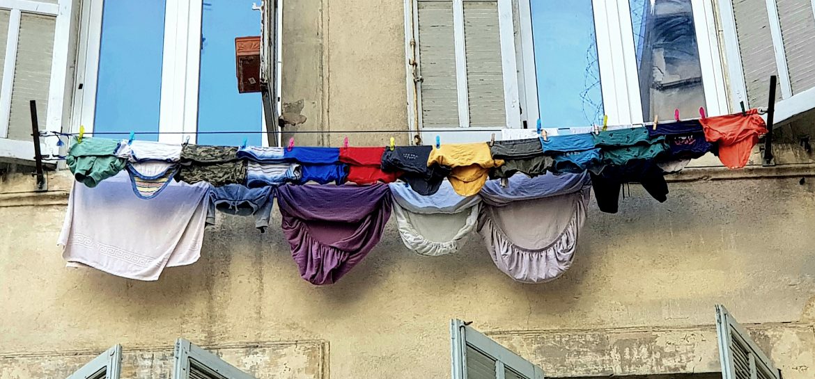 Linge séchant à la Joliette