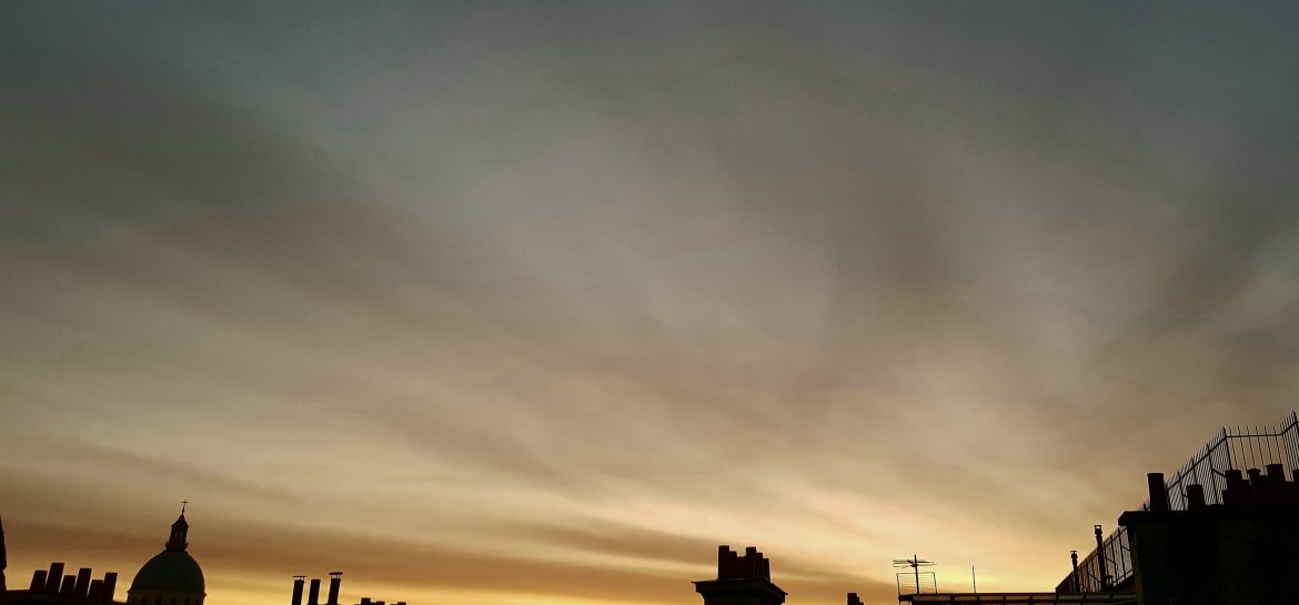 Ombres dans le ciel