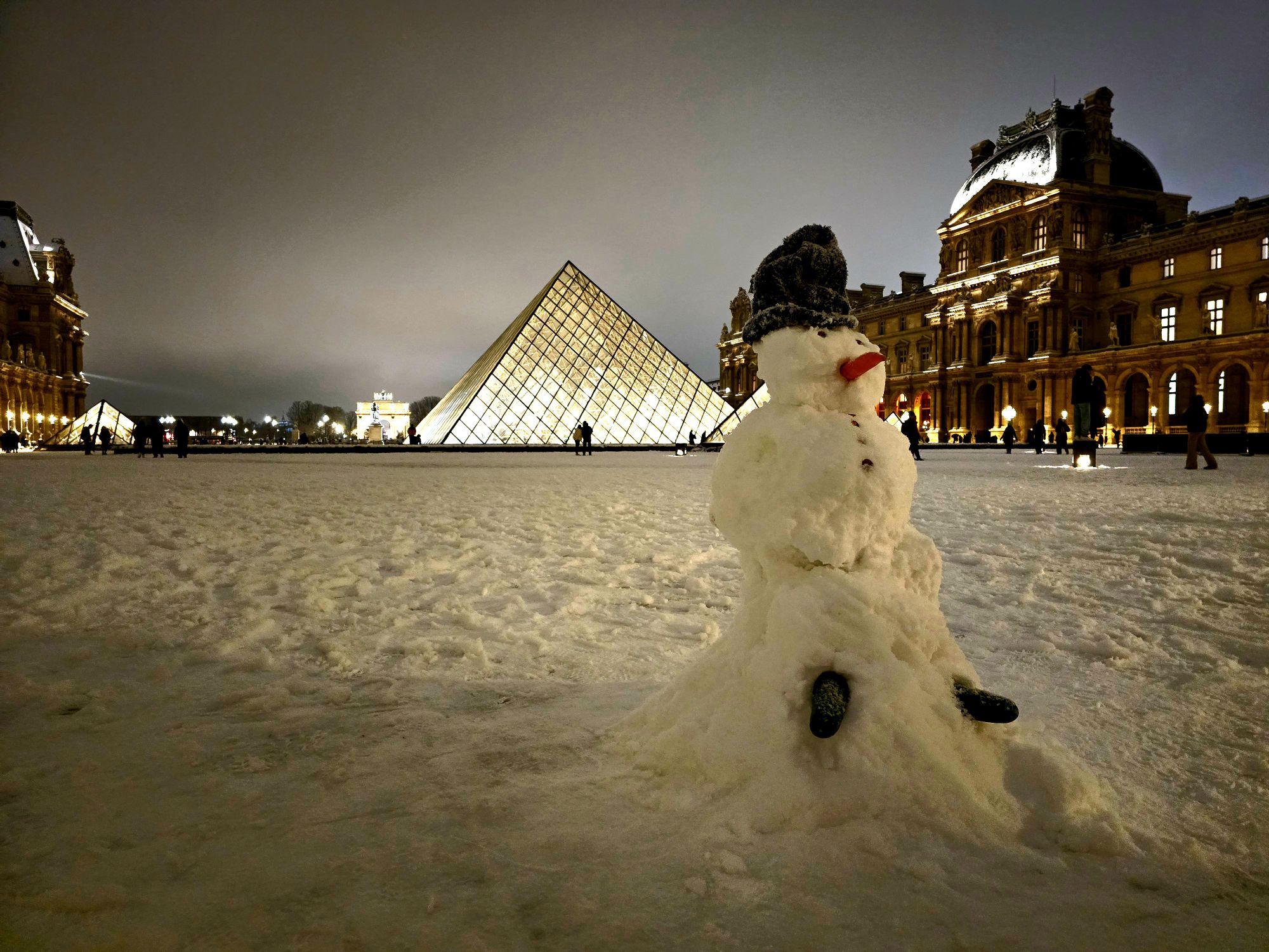 Pyramide au bonhomme de neige